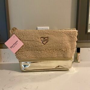 Juicy Sherpa makeup bag